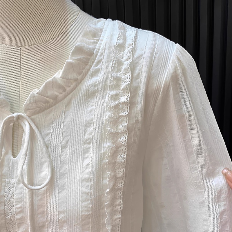 Chemise à lacets avec col en d - Winter Clothing In French avis et prix